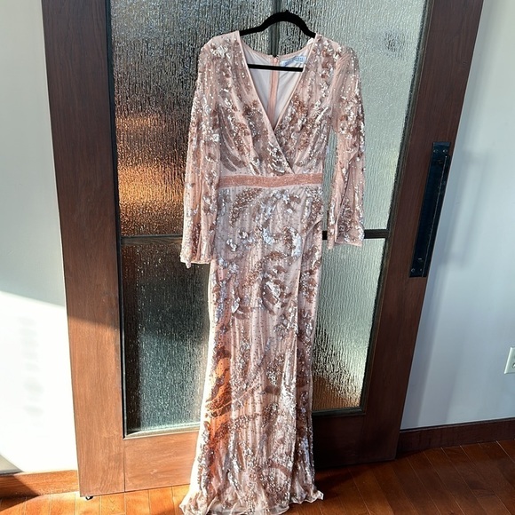 Mac Duggal SEQUINED FAUX WRAP SPLIT LONG SLEEVE GOWN size 4 NEW $598 - Picture 6 of 17